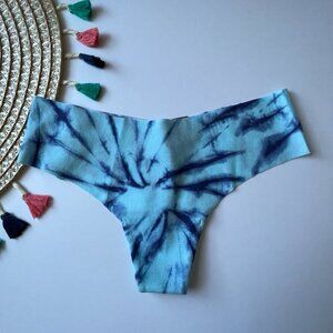 Victoria's Secret PINK No Show Thong Panty Blue Breeze Spiral Tie Dye Small NEW